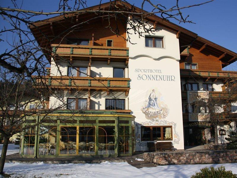 Hotel Sonnenuhr ครัมซาค ภายนอก รูปภาพ