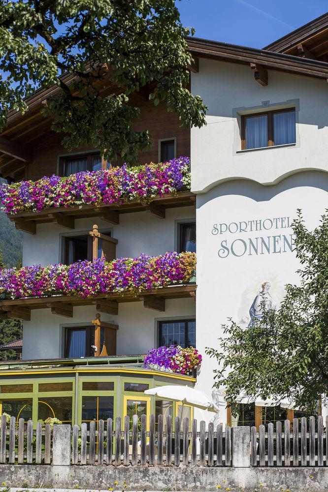 Hotel Sonnenuhr ครัมซาค ภายนอก รูปภาพ