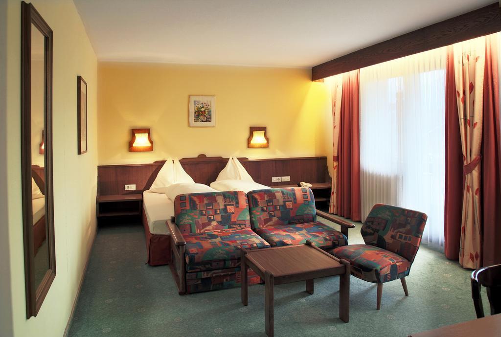 Hotel Sonnenuhr ครัมซาค ห้อง รูปภาพ