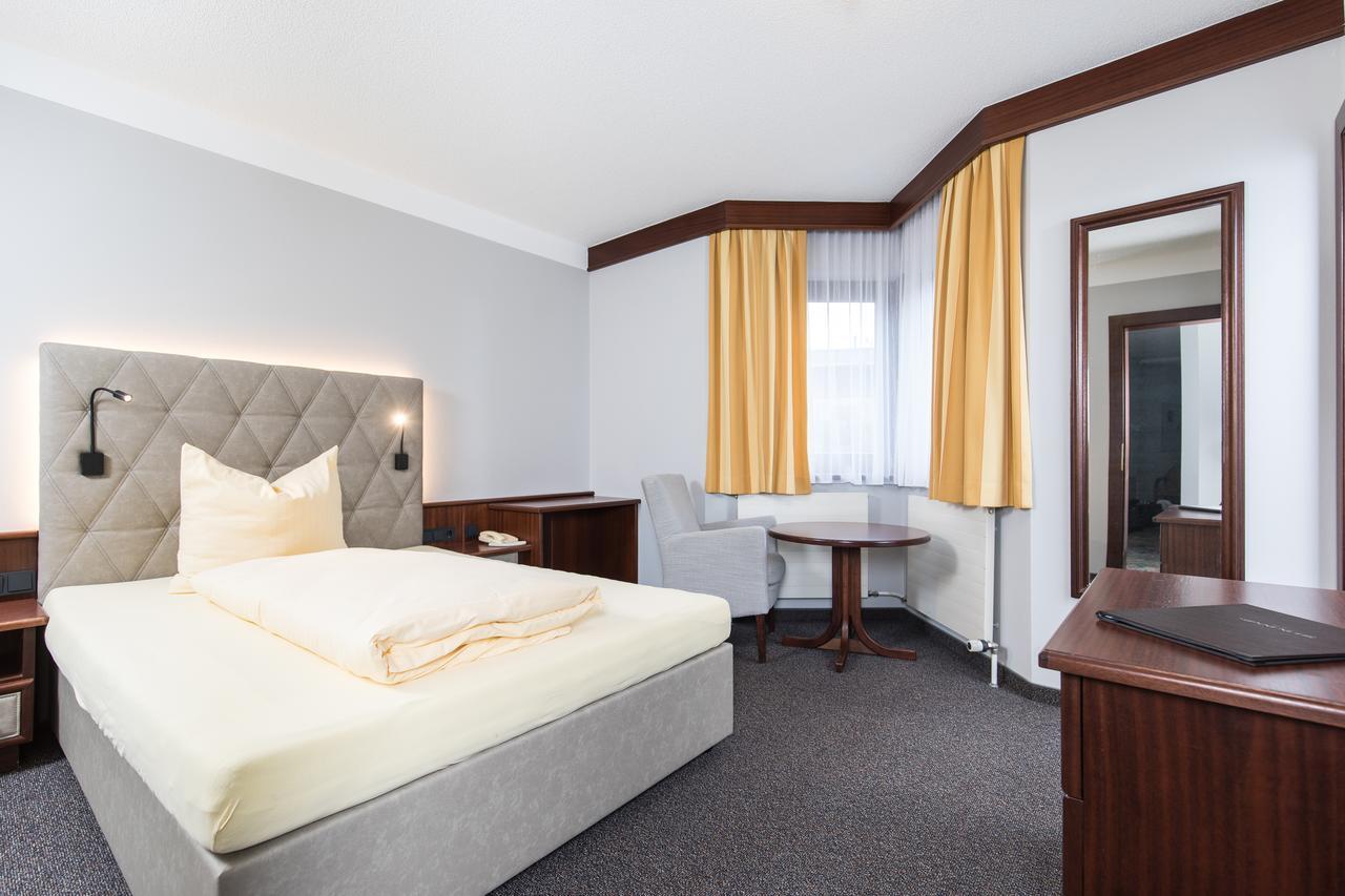 Hotel Sonnenuhr ครัมซาค ภายนอก รูปภาพ